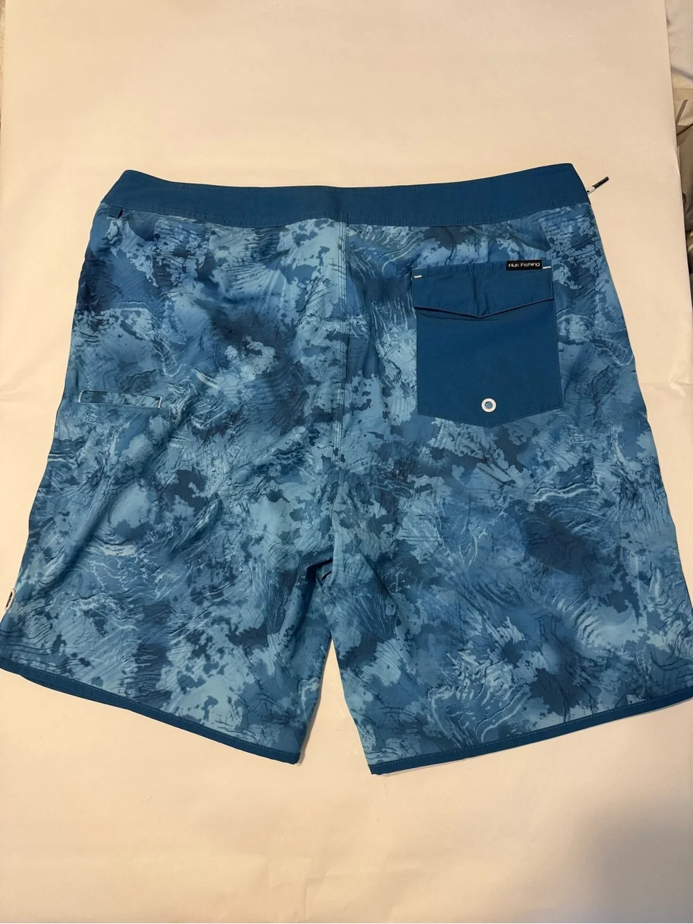 Huk brand new